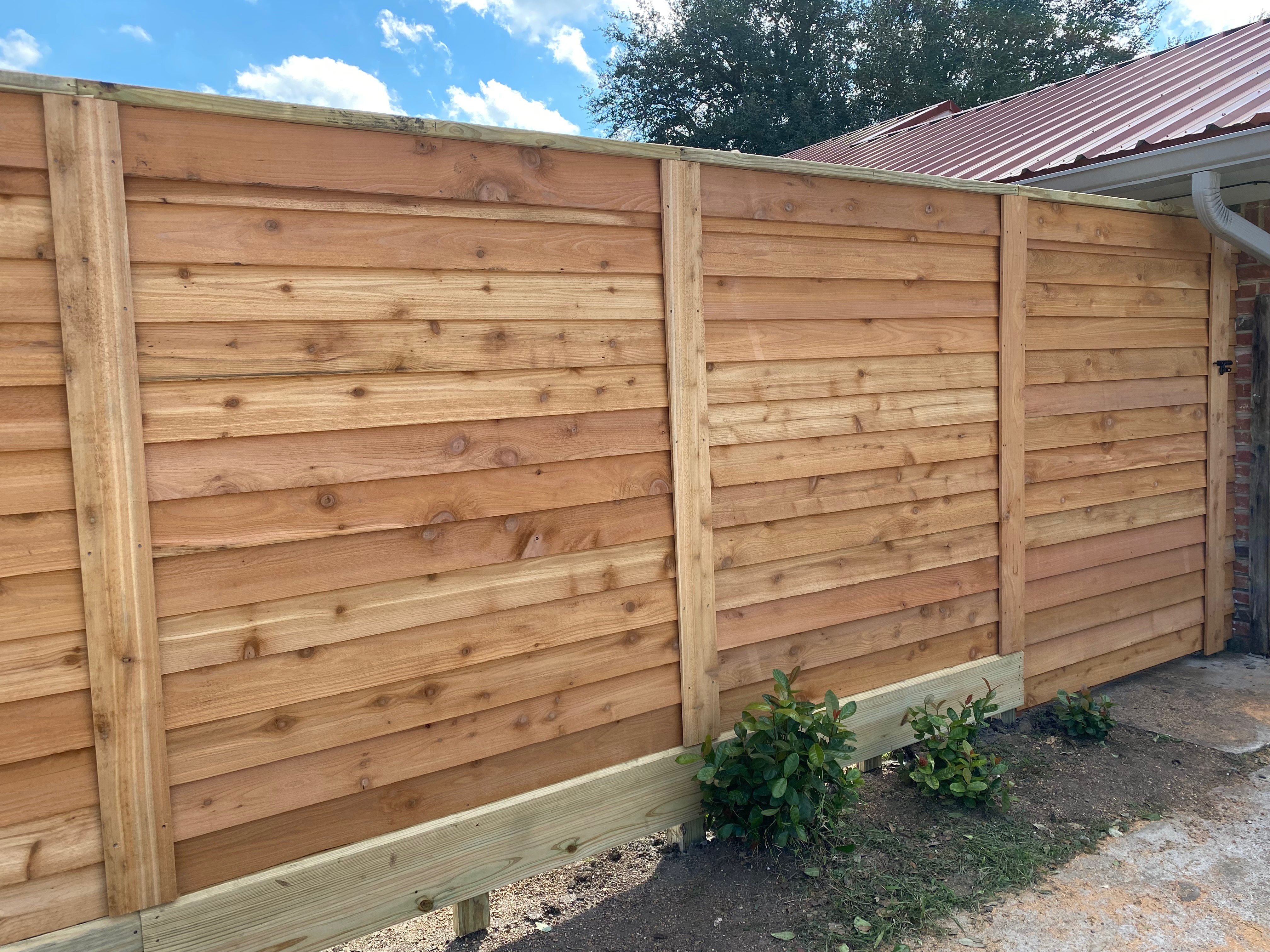 horizontal_custom_wood_fence_with_gates